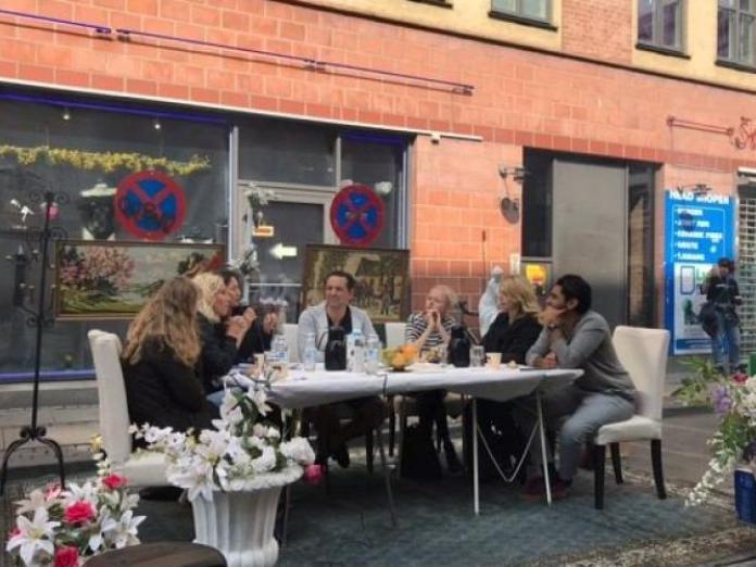 Foto af panel med politikere til gadefest - dialog om socialpolitik 2018